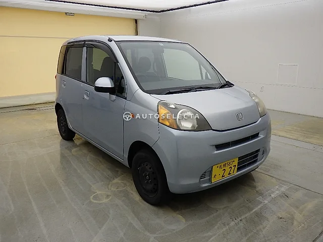 Honda Life 2010, auction grade R