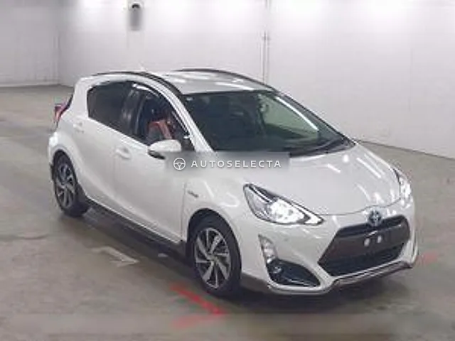 Toyota Aqua 2015, auction grade 4.5