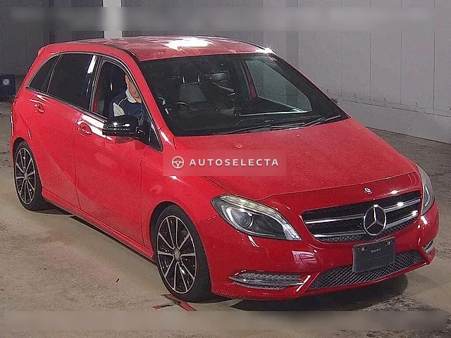 Mercedes-Benz B-Class 2013, auction grade 3