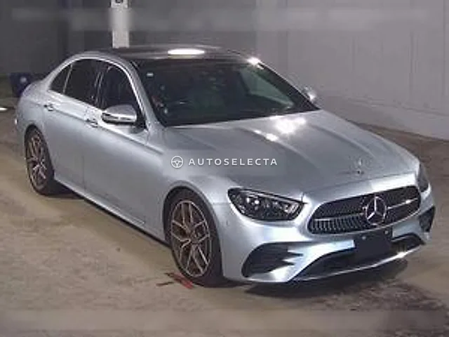 Mercedes-Benz E-Class 2021, auction grade 4