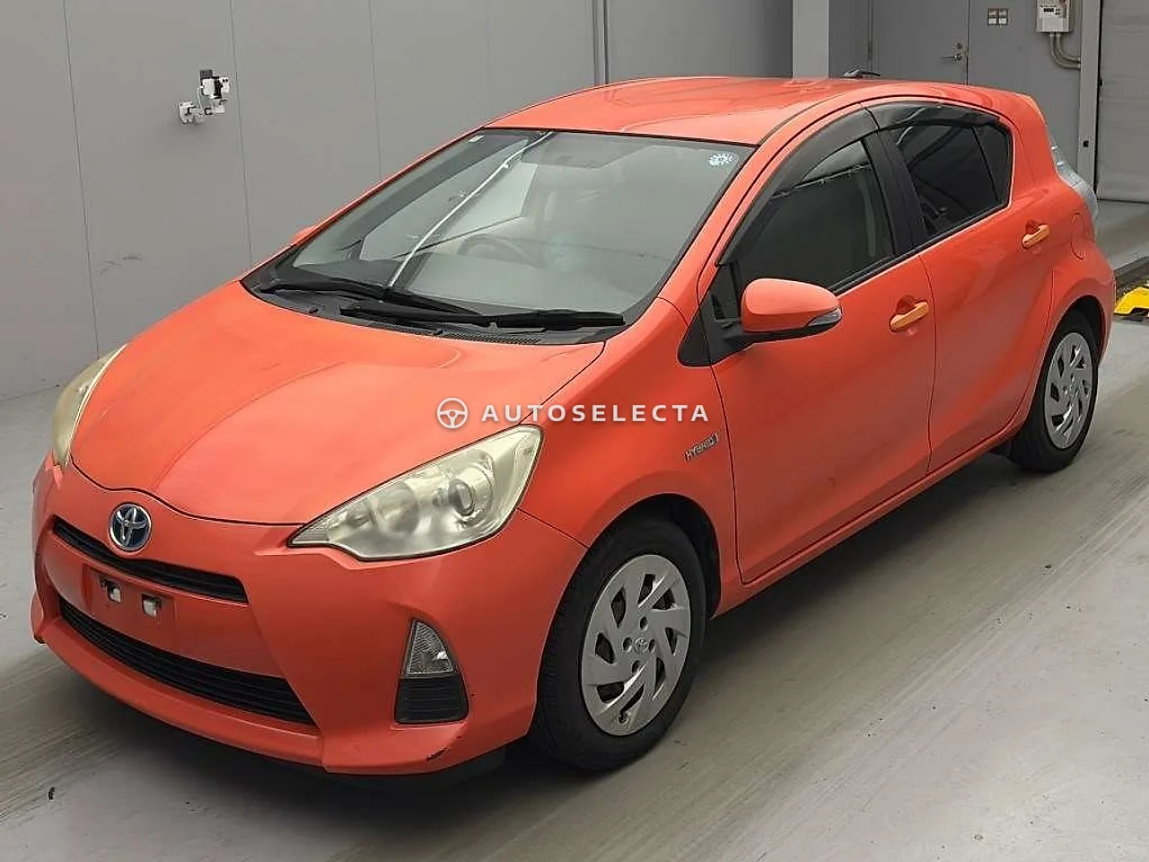 Toyota Aqua 2012, photo 1 of 1