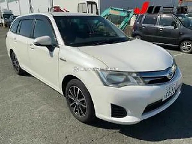 Toyota Corolla Fielder 2013
