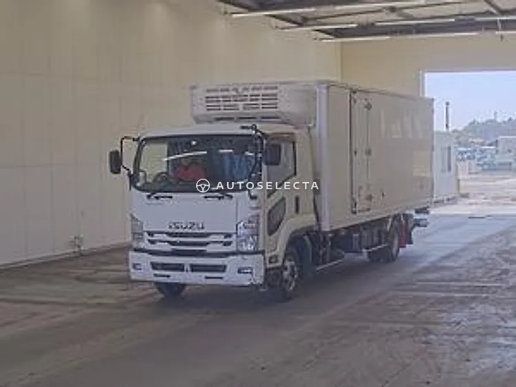 Isuzu Forward 2015, photo 1 of 1