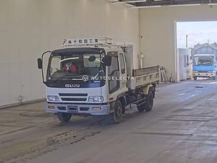Isuzu Forward 2000, photo 1 of 1