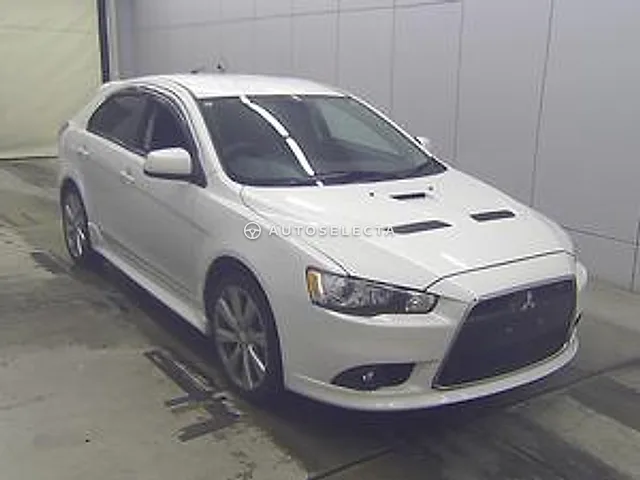 Mitsubishi Galant Fortis Sportback 2013, auction grade 3.5