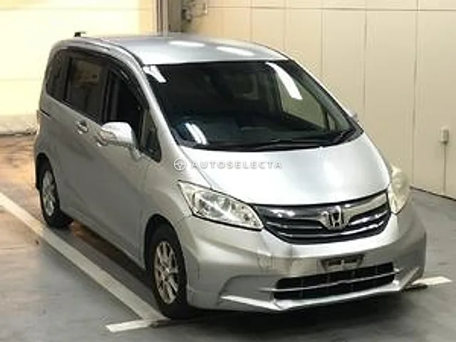 Honda Freed 2012, auction grade R