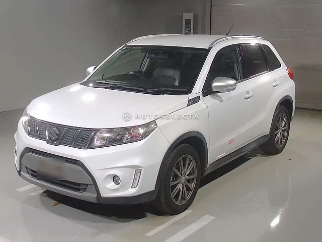 Suzuki Escudo 2018, auction grade 4