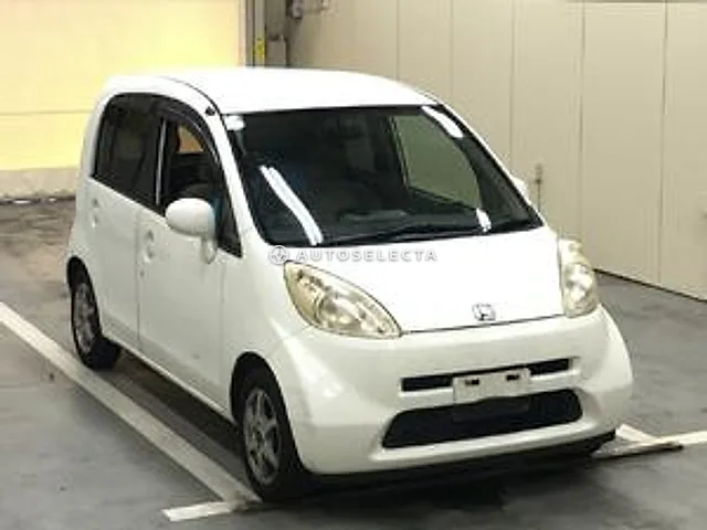 Honda Life 2004, auction grade R