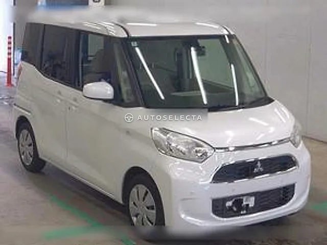 Mitsubishi eK Space 2018, auction grade 3.5