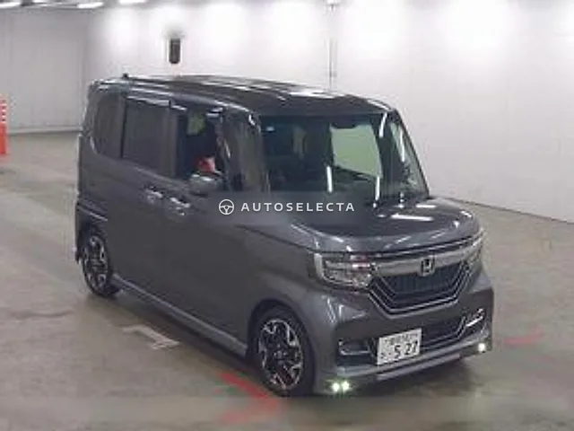 Honda N-BOX Custom 2018, auction grade 4