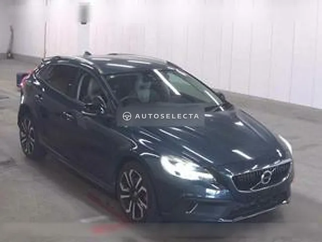 Volvo V40 2016, auction grade 4.5