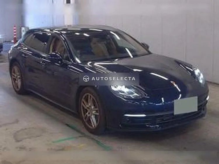 Porsche Panamera 2018, photo 1 of 6