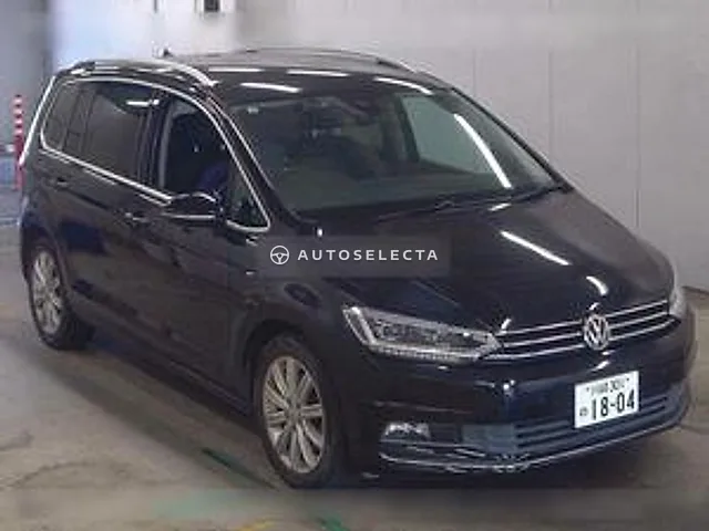 Volkswagen Golf Touran 2019, auction grade 3.5