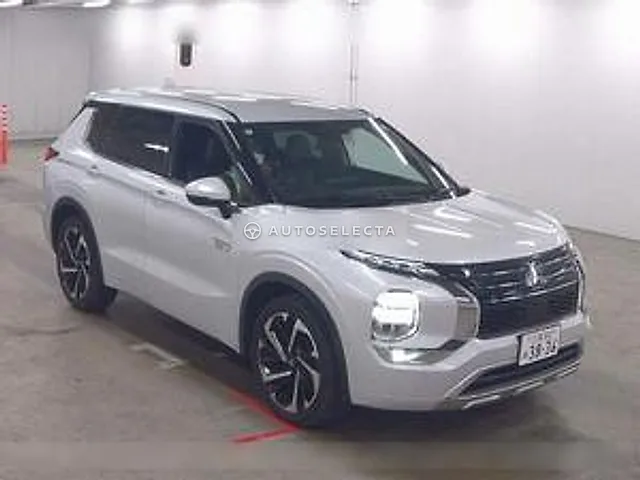 Mitsubishi Outlander PHEV 2022, auction grade 4