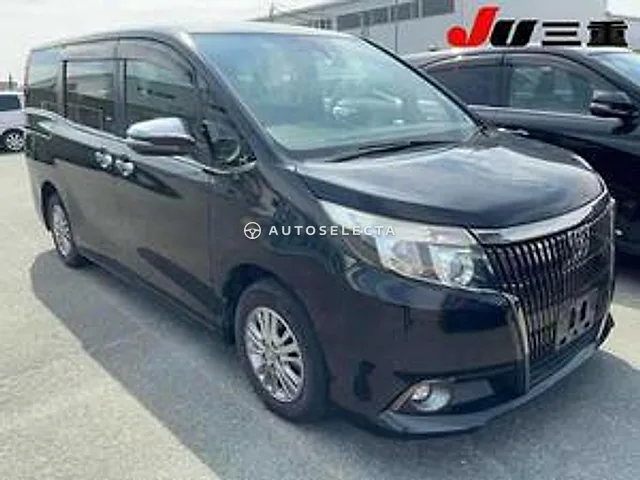 Toyota Esquire 2016, auction grade 4