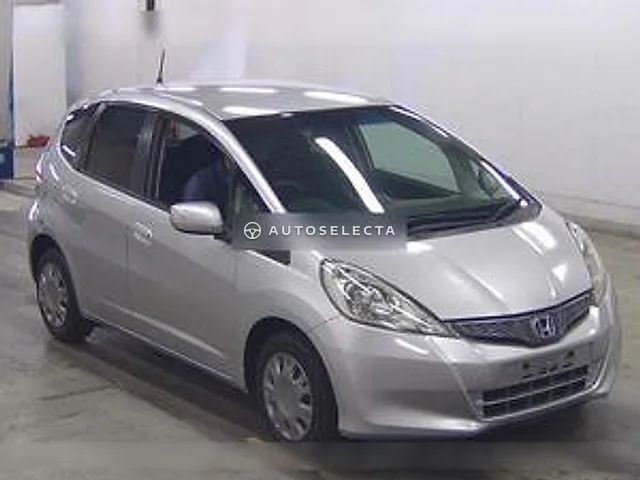 Honda Fit 2012, auction grade 3.5