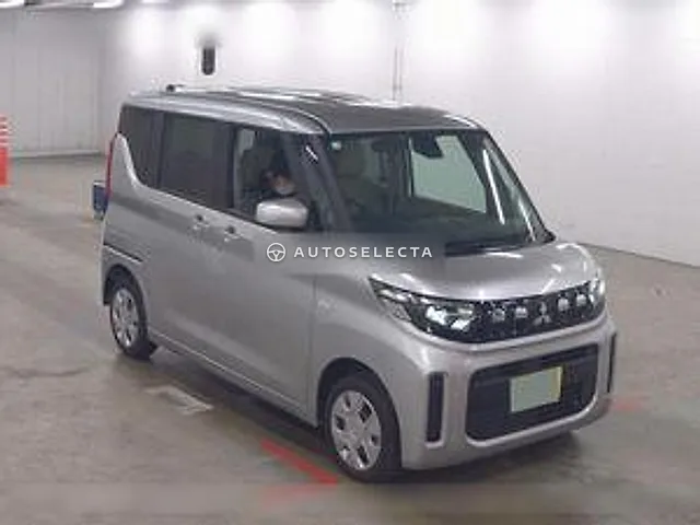 Mitsubishi eK Space 2025, auction grade 5