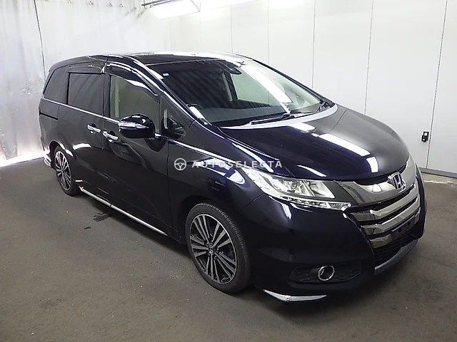 Honda Odyssey 2013, auction grade 3
