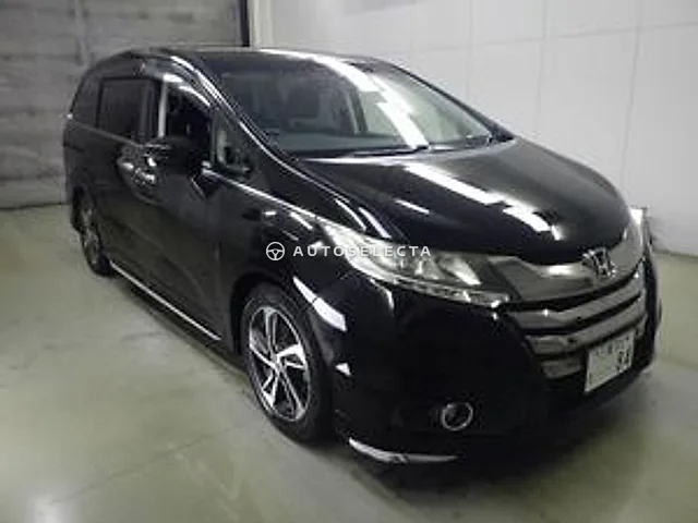 Honda Odyssey 2017, auction grade R
