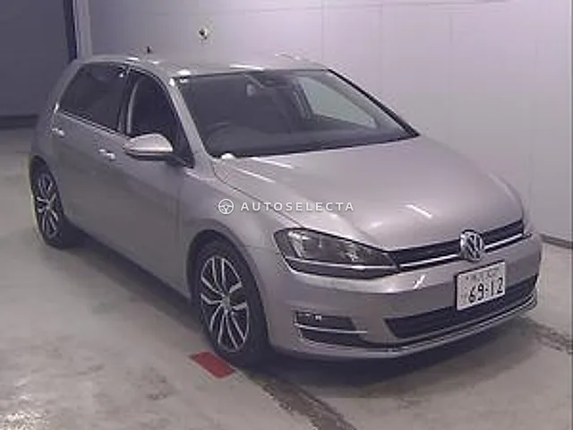 Volkswagen Golf 2014, auction grade 4