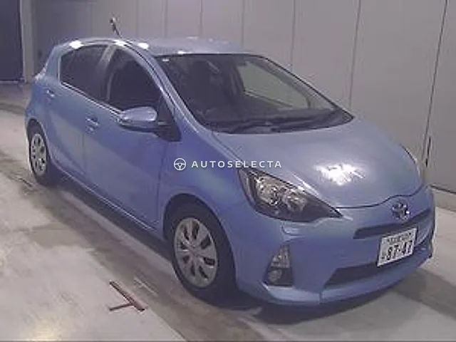 Toyota Aqua 2012, auction grade 4