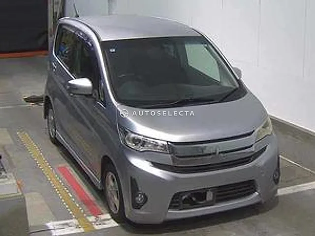Mitsubishi eK Custom 2013, auction grade 3.5