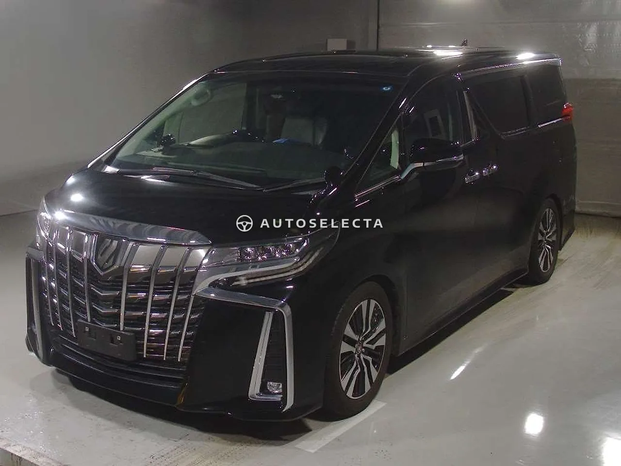 Toyota Alphard 2019, photo 1 of 1