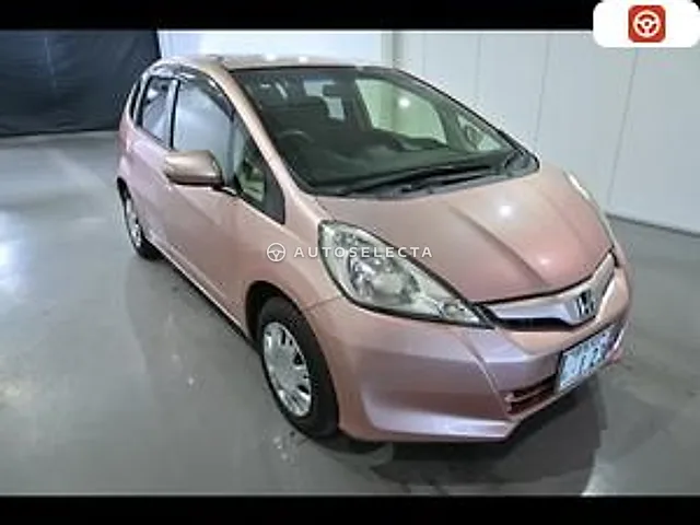 Honda Fit 2013, auction grade 3.5