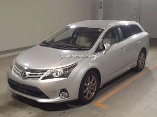 Toyota Avensis Wagon 2012, auction grade 4
