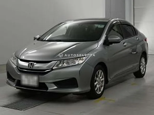 Honda Grace 2016, auction grade 3.5