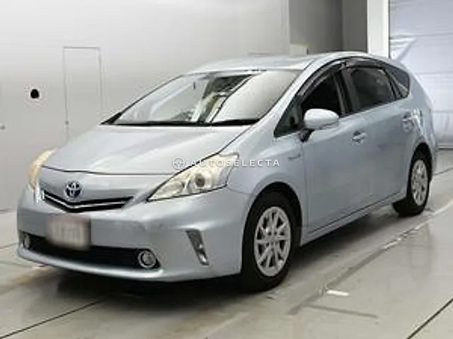 Toyota Prius Alpha 2012, auction grade R