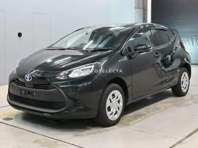 Toyota Aqua 2025, auction grade R