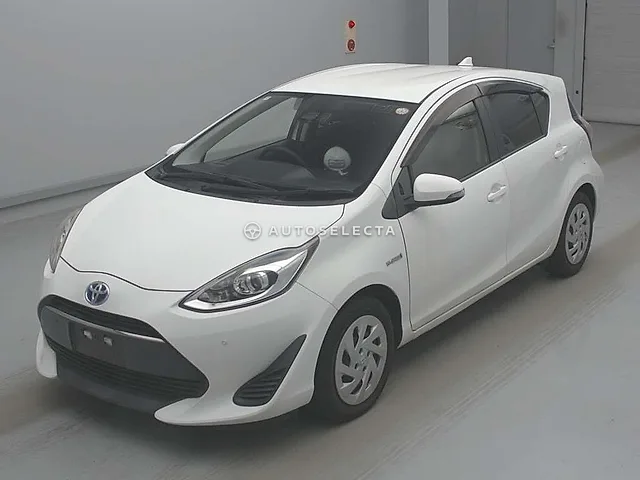 Toyota Aqua 2018, auction grade RA