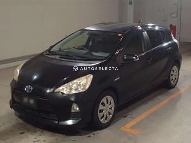 Toyota Aqua 2013, auction grade 3.5