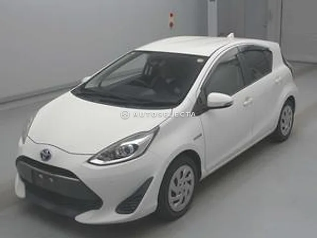 Toyota Aqua 2018, auction grade 4