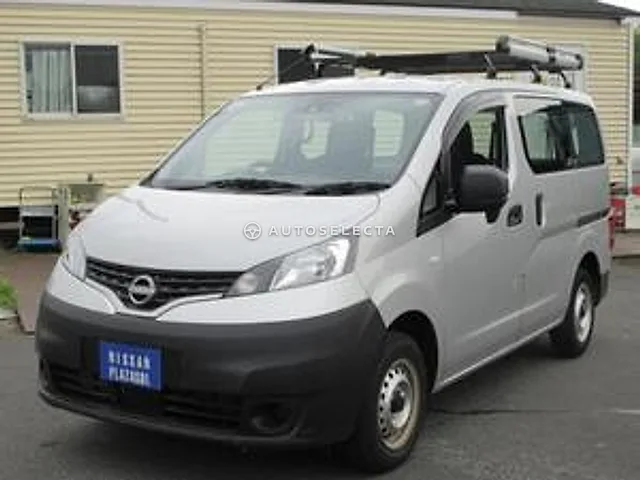Nissan NV200 Vanette 2023, auction grade 3.5