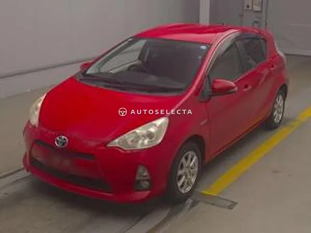 Toyota Aqua 2013, auction grade 3.5