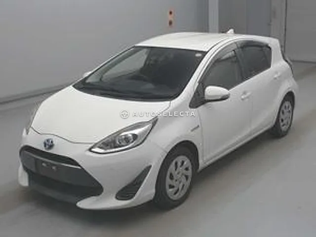 Toyota Aqua 2018, auction grade 4