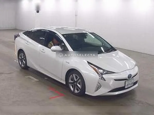 Toyota Prius 2016, auction grade 4.5