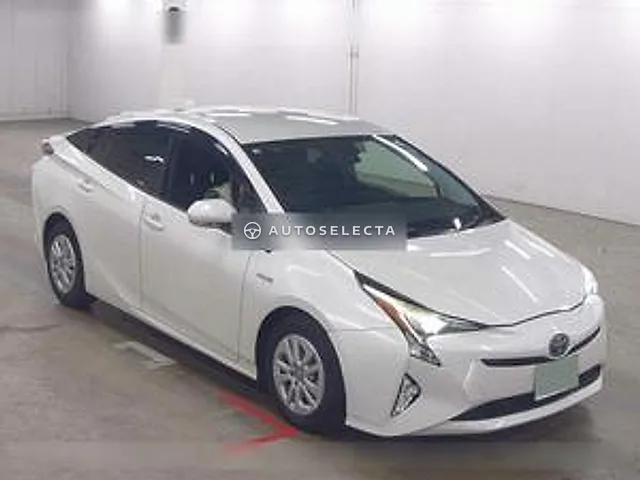 Toyota Prius 2016, auction grade 3.5