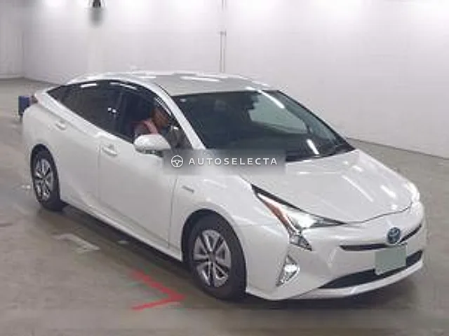Toyota Prius 2016, auction grade 4