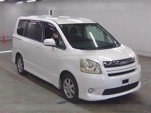 Toyota Noah 2009, auction grade 3.5