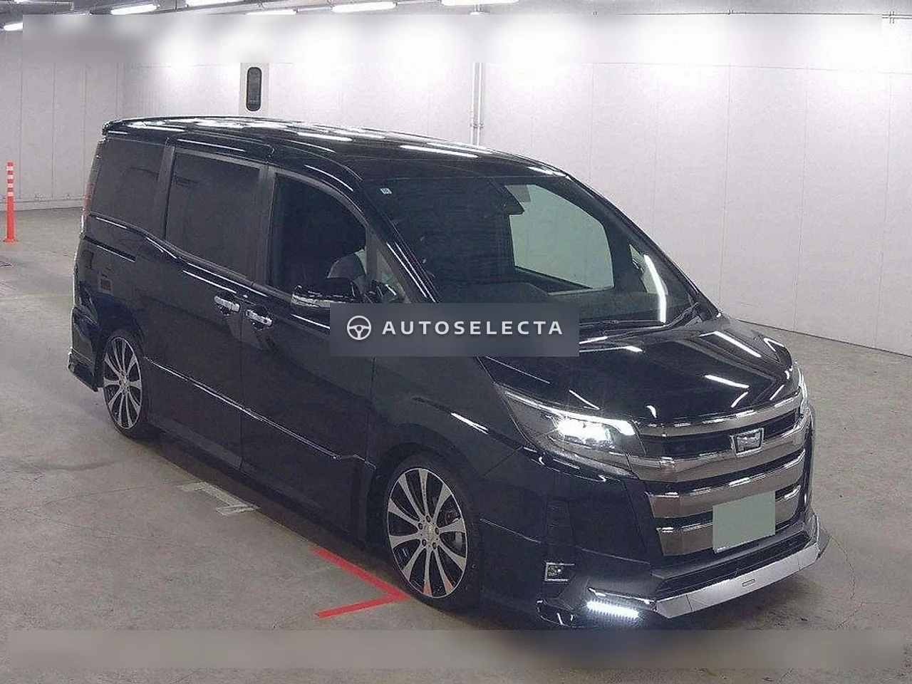 Toyota Noah 2020, photo 1 of 1
