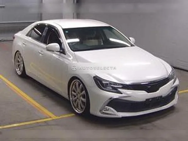Toyota Mark X 2013, auction grade R