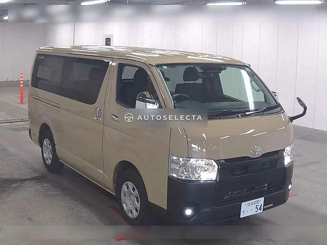 Toyota Hiace Van 2025, auction grade 5