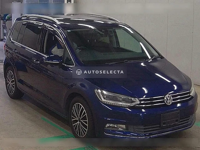 Volkswagen Golf Touran 2017, auction grade 4.5