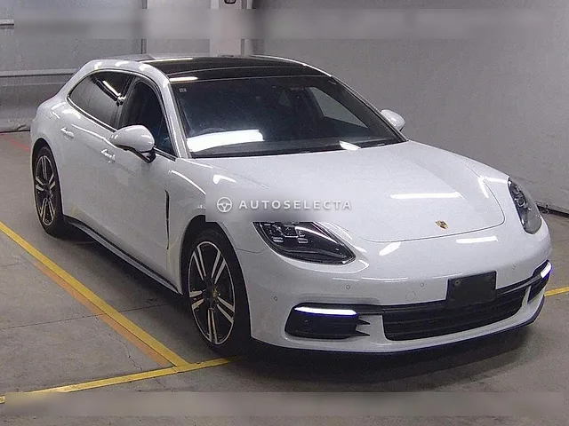 Porsche Panamera 2019, auction grade 4.5