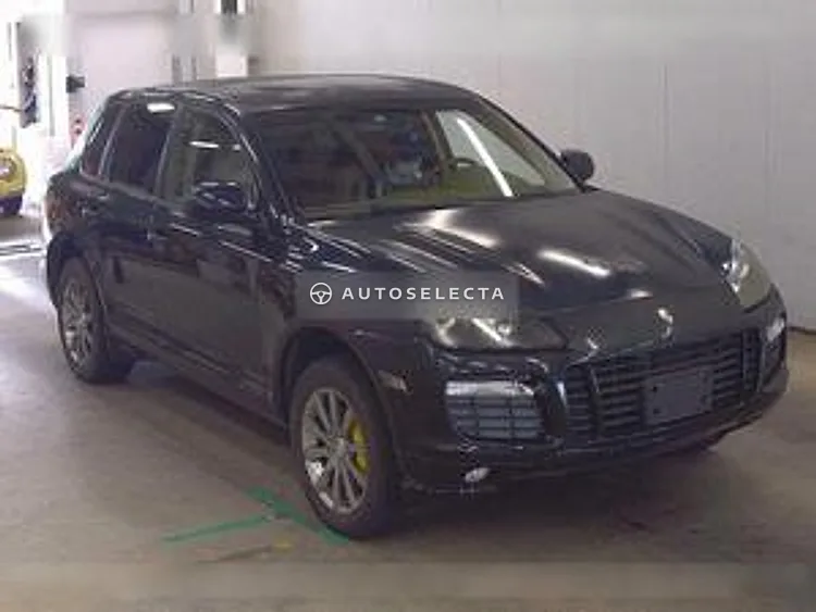 Porsche Cayenne 2010, photo 1 of 6