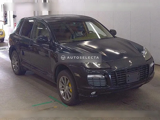Porsche Cayenne 2010, auction grade R