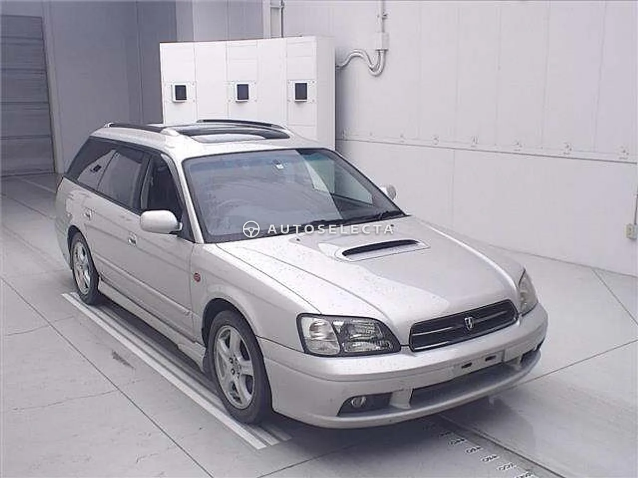 Subaru Legacy 1999, photo 1 of 1